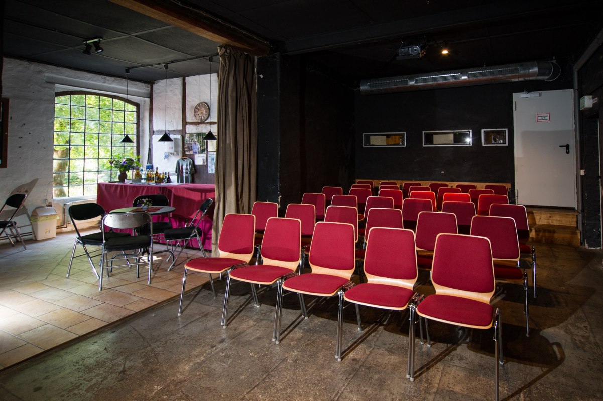 Kino fabryczne, &copy; Alte Kachelofenfabrik