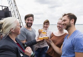 Tasting on board, © Störtebeker Braumanufaktur GmbH Tasting on board, © Störtebeker Braumanufaktur GmbH
