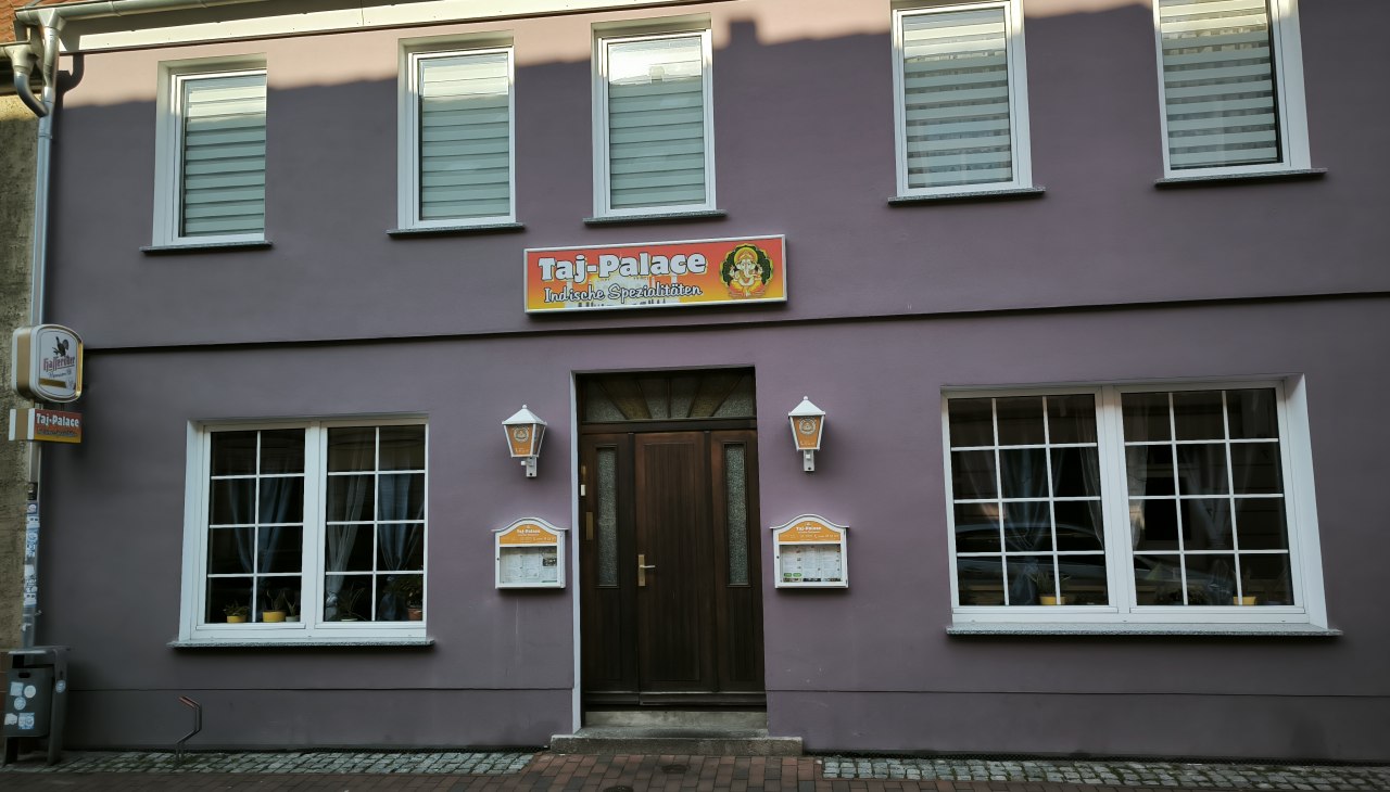 Taj Palace Außenaufnahme, © Jana Koch