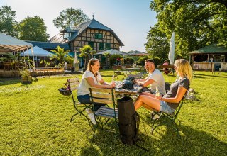 Diner in de traditionele Schnatermann herberg // &copy; MV-T/Tiemann