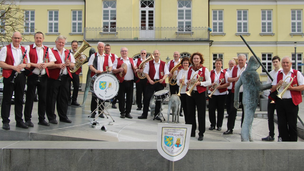 Oryginalna orkiestra dęta Meklemburgii-Pomorza Przedniego, © Original Mecklenburg-Vorpommersche Blaskapelle Oryginalna orkiestra dęta Meklemburgii-Pomorza Przedniego, © Original Mecklenburg-Vorpommersche Blaskapelle
