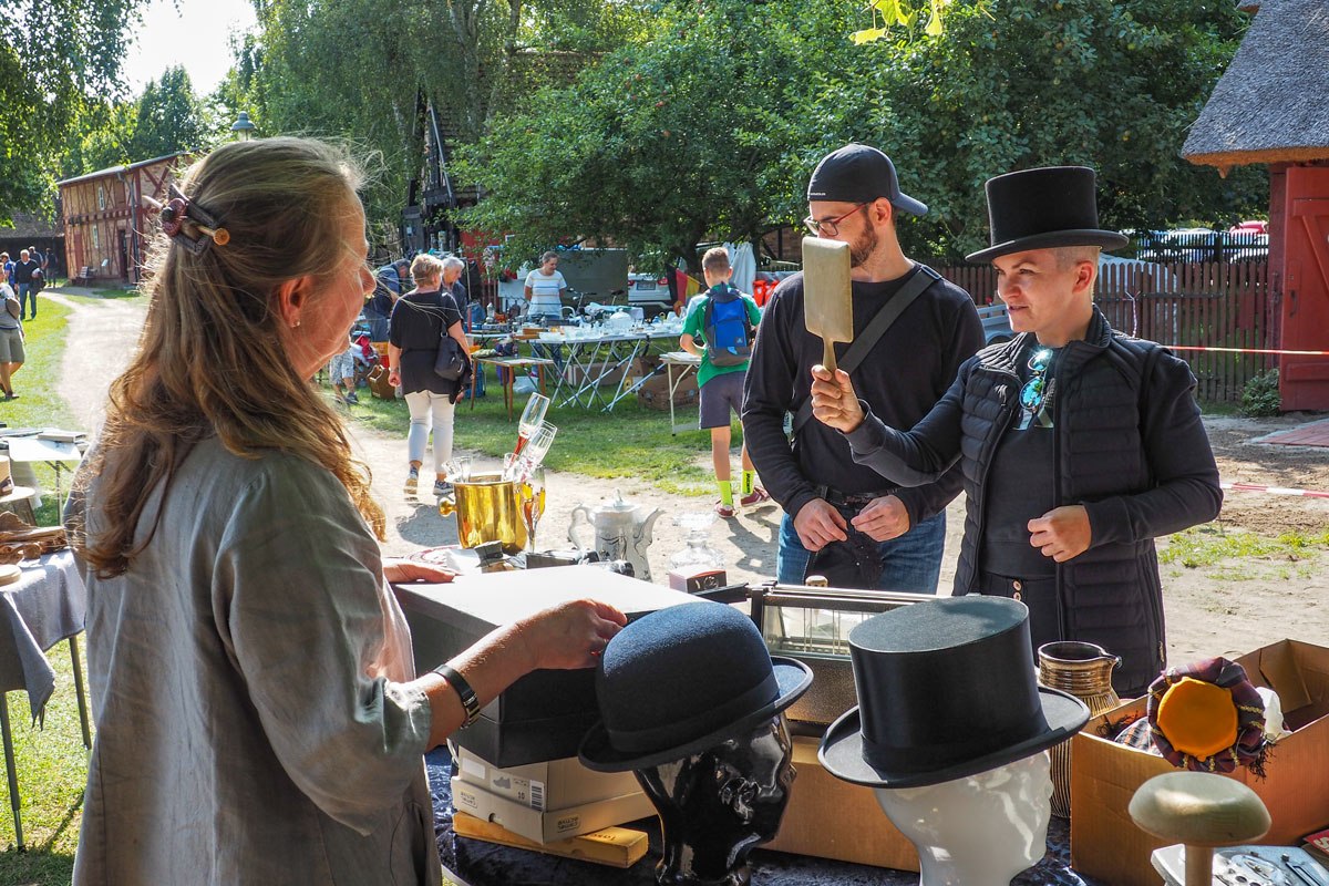 openlucht_museum_klockenhagen_antiek_markt_22-1, © Freilichtmuseum Klockenhagen openlucht_museum_klockenhagen_antiek_markt_22-1, © Freilichtmuseum Klockenhagen
