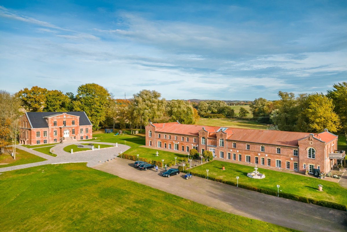 Vorwerk manor house and stables on Rügen // © Reinelt Vorwerk manor house and stables on Rügen // © Reinelt