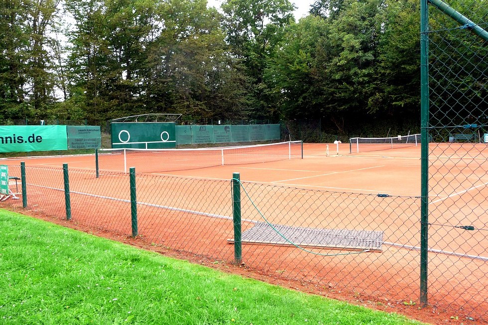 Buitenruimte van het tenniscentrum, © Sabrina Wittkopf-Schade