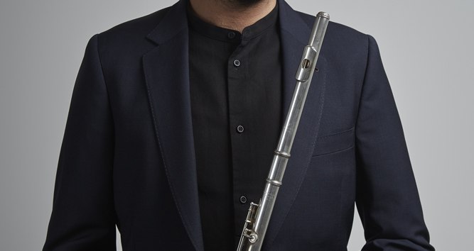 &copy; Christa Holka