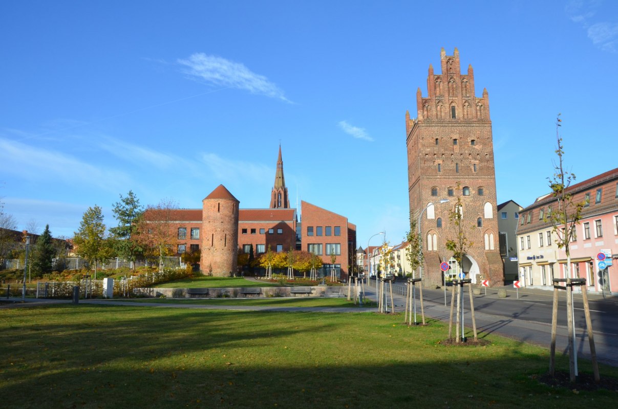 Luisenplatz met Luisentor, © Hansestadt Demmin Luisenplatz met Luisentor, © Hansestadt Demmin