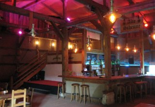 &copy; Frank Donecker