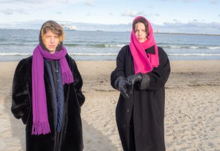 Emilia Gołos (piano/synthesizer) and Zuza Jasinska (vocals) // &copy; Aksel Cetner