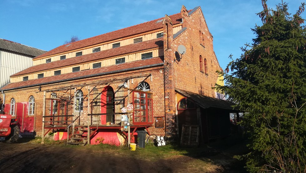 Oude graanschuur Hohenbüssow na dakrenovatie, © Leo Kraus