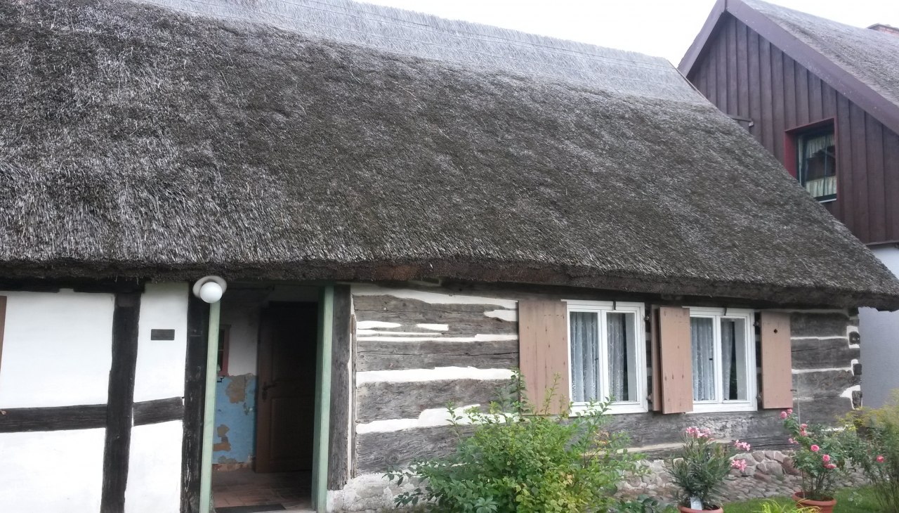 Mała kawiarnia zachęca do odpoczynku, © Angelika Michaelis