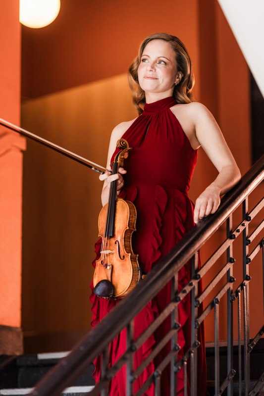 Julia Fischer, &copy; Sue Yang