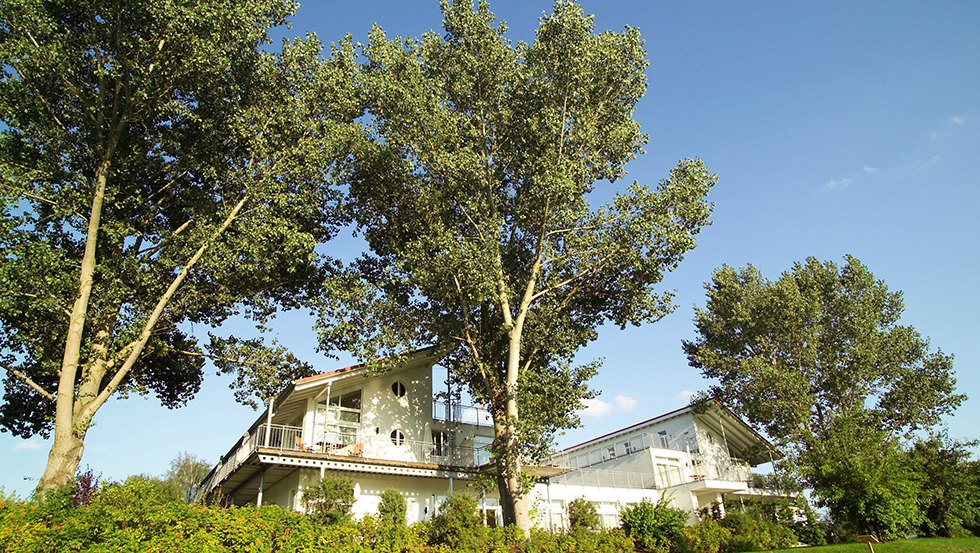 Aparthotel Seepanorama - 47 hotelappartementen direct aan het meer, © Ferienpark Mirow GmbH