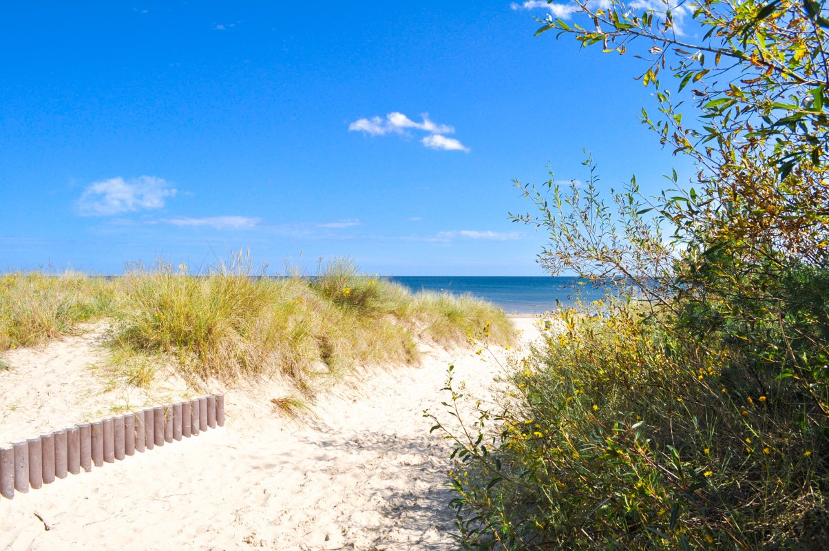 © Strandaufgang Karlshagen.jpg © Strandaufgang Karlshagen.jpg