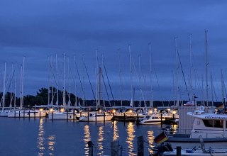 Avondsfeer in de jachthaven // © byc Avondsfeer in de jachthaven // © byc