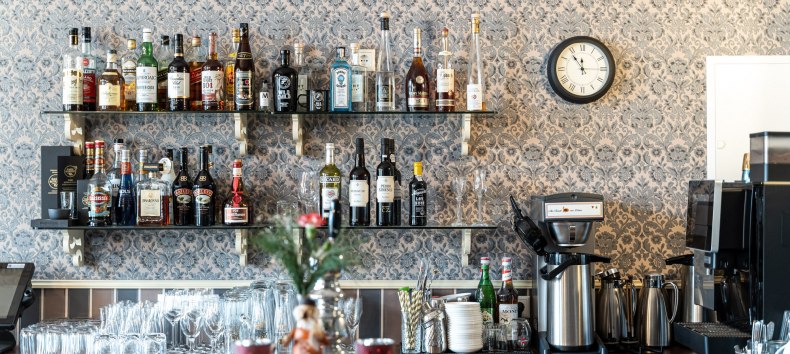 Café en bar op Gorow Castle Estate // © DOMUSImages Café en bar op Gorow Castle Estate // © DOMUSImages