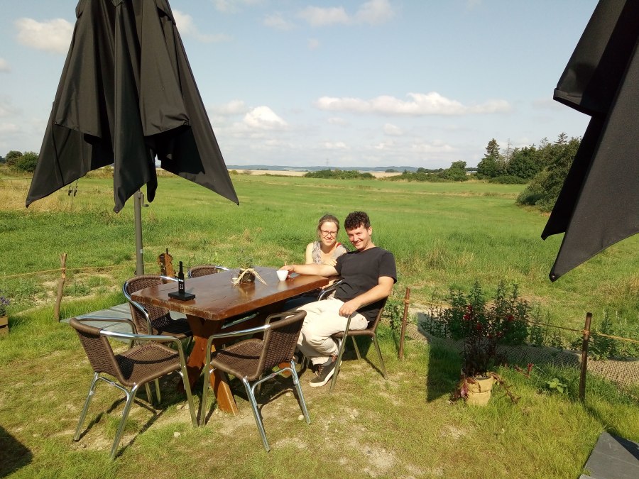 Mirjan and Antje Hornburg-Zeneli on the terrace of our brasserie, © Märchengarten GbR