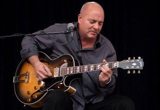 Marty Hall | Canadian Blues // &copy; Andr&eacute; Pristaff / Tourismus- und Kur GmbH Graal-M&uuml;ritz