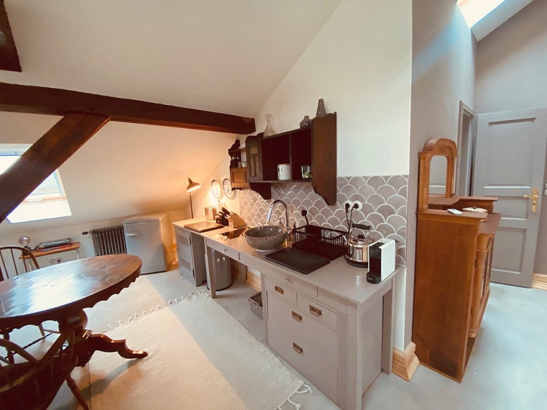 Kleine keuken in de Delphi flat // &copy; Gutshaus Klein Kussewitz