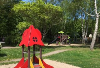 Spielplatz Börgerende in der Seestraße 14 // © Tourist-Info Spielplatz Börgerende in der Seestraße 14 // © Tourist-Info