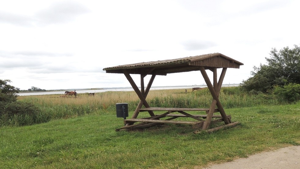 Resting place at the lazy lake // © Kurverwaltung Insel Poel Resting place at the lazy lake // © Kurverwaltung Insel Poel