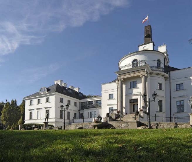 Midden in een landschapspark van meer dan 100 hectare ligt het Schlosshotel Burg Schlitz // © Schlosshotel Burg Schlitz/Petra Stüning Photografie Midden in een landschapspark van meer dan 100 hectare ligt het Schlosshotel Burg Schlitz // © Schlosshotel Burg Schlitz/Petra Stüning Photografie