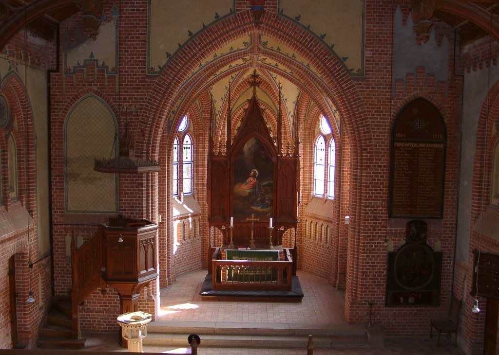 Prezbiterium kościoła wiejskiego w Sukowie, © Foto: Karl-Georg Haustein