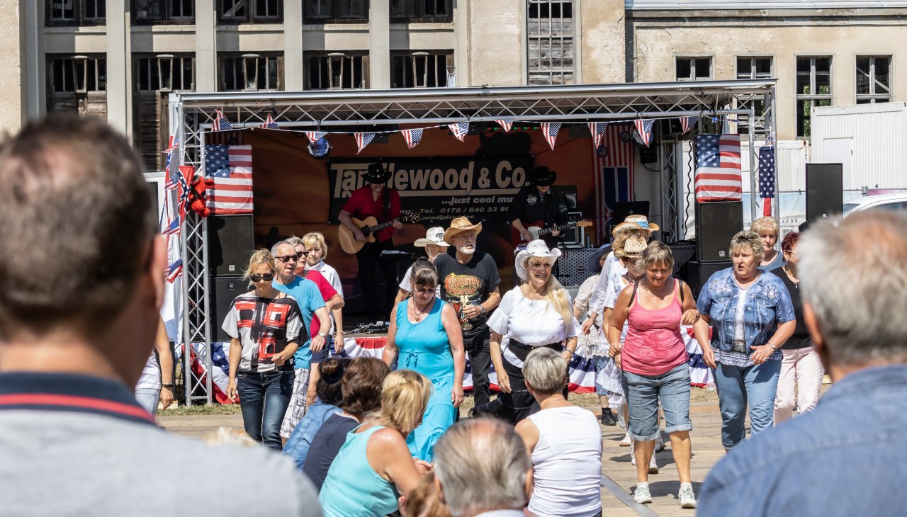 11e Countryfeest, &copy; Ralf Fleischer
Am Achterwasser 13
17440 Luetow