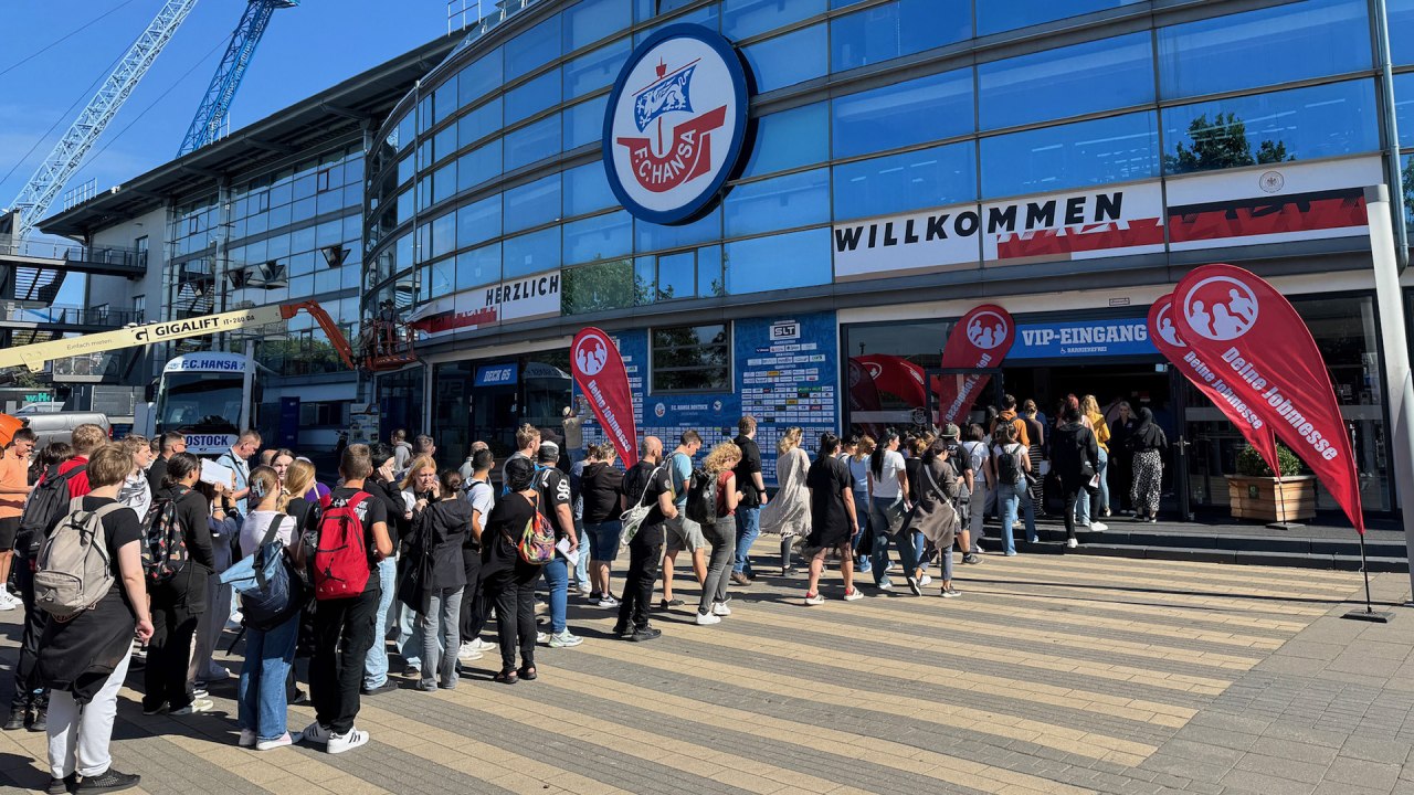 Ingang_Ostseestadion, &copy; HR Business GmbH