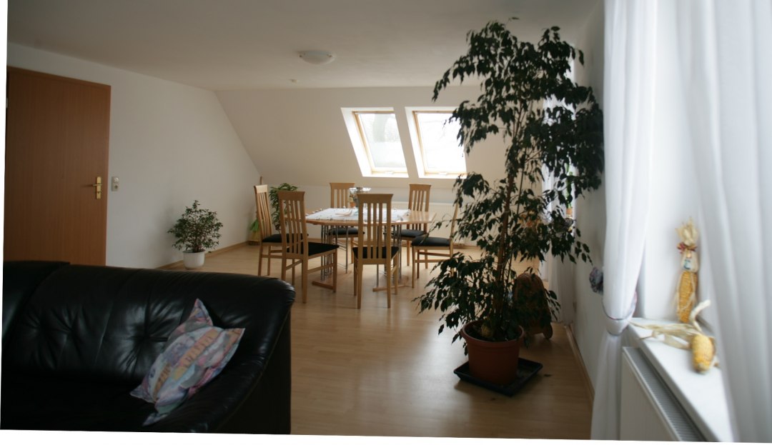Zicht in de woonkamer van de grote vakantiewoning, © Fotodesign Köller