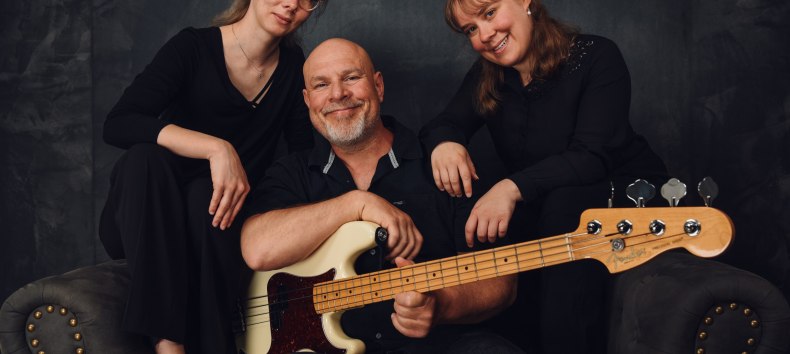 &copy; studioline photography