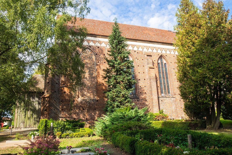 De kerk Hohen Viecheln is indrukwekkend groot., © Frank Burger