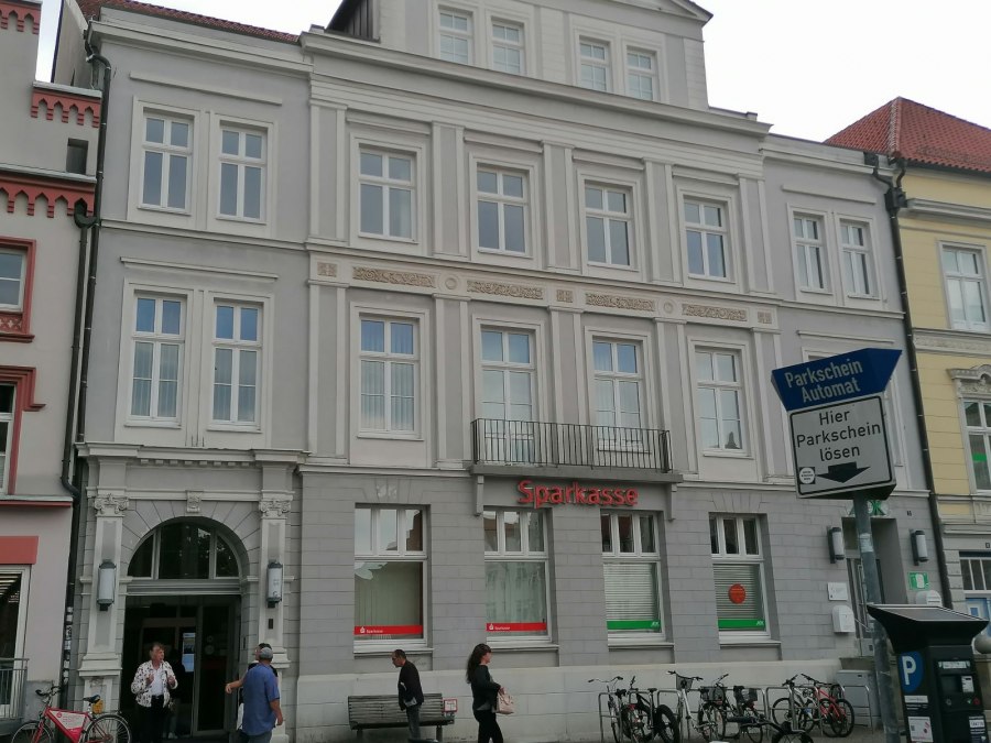 SparkasseVorpommern_NewMarket, &copy; TZ HST