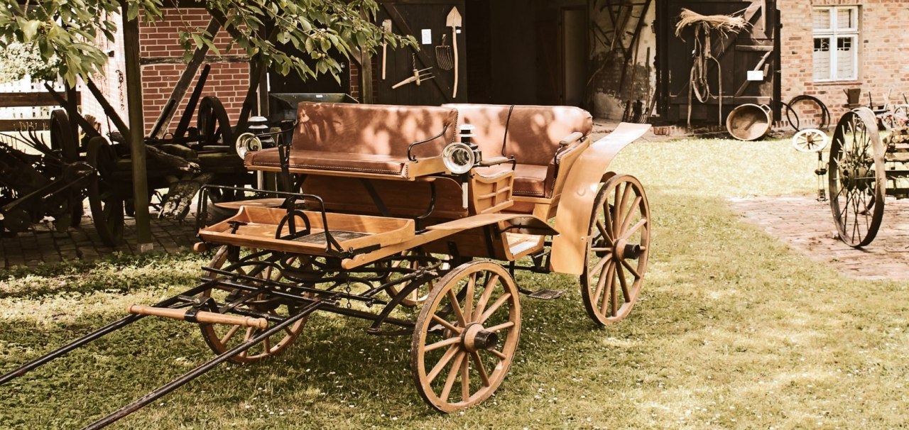 Binnenplaats met koets // &copy; Heimatverein Lieper Winkel e.V.