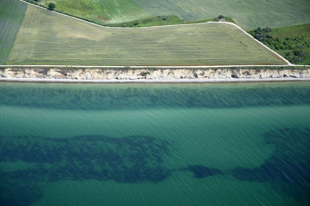 Bird's eye view of Hohes Ufer with a view of the Bakelberg, © FALCON CREST AIR Bird's eye view of Hohes Ufer with a view of the Bakelberg, © FALCON CREST AIR