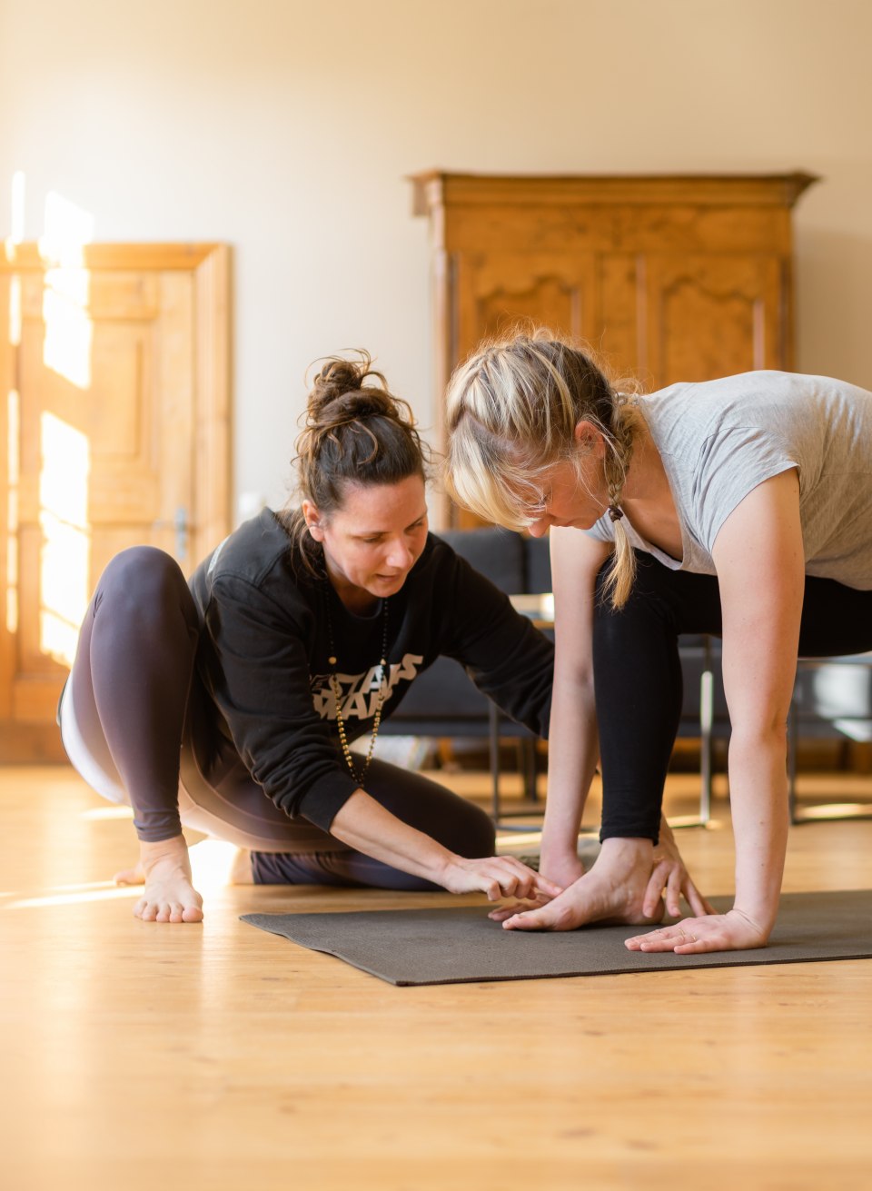 Yogales voor amazone in Gutshaus Ehmkendorf op vakantie., © TMV/Gross