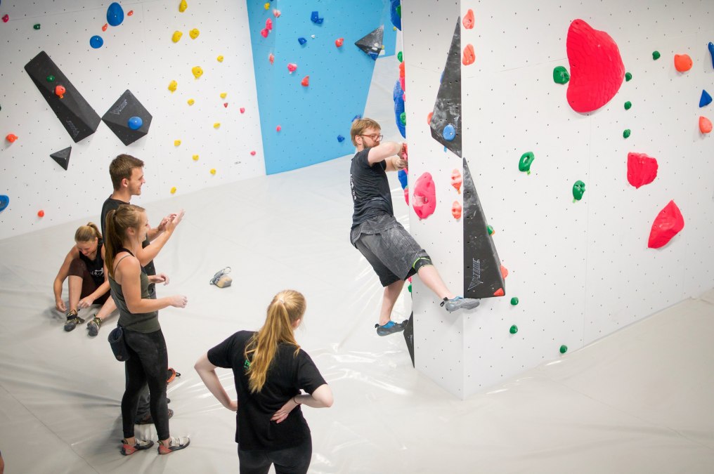 Great routes, lots of fun, great atmosphere - a hall full of new friends., © Felshelden