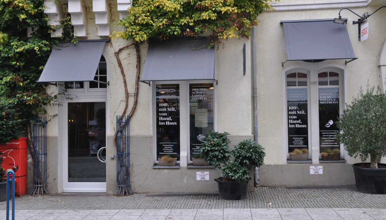 Długa ulica 51, &copy; Kilian&Close