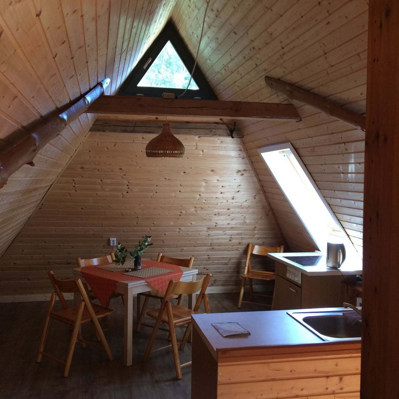 Zicht op de zithoek in de keuken // &copy; Fischer