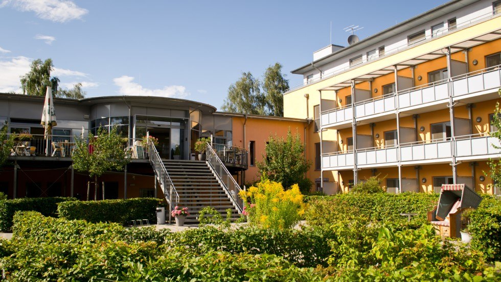 Hotel entrance Müritz Strandhotel // © G. Redmer Hotel entrance Müritz Strandhotel // © G. Redmer