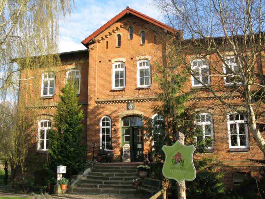 Ingang tot het Zietlitz landhuis, © Andreas Libor