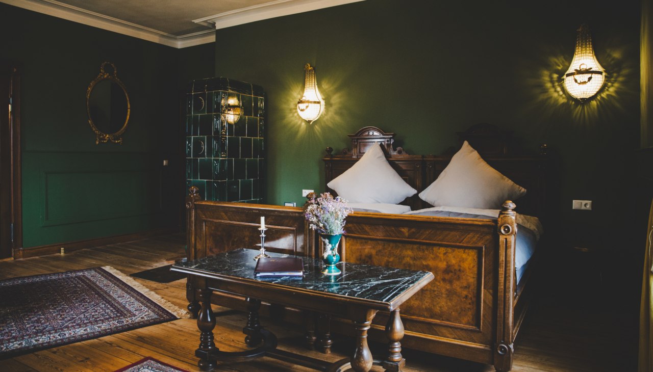 Voorbeeld: De slaapkamer in de statige Wilhelm-vakantieflat, © Till Kleine-Möller