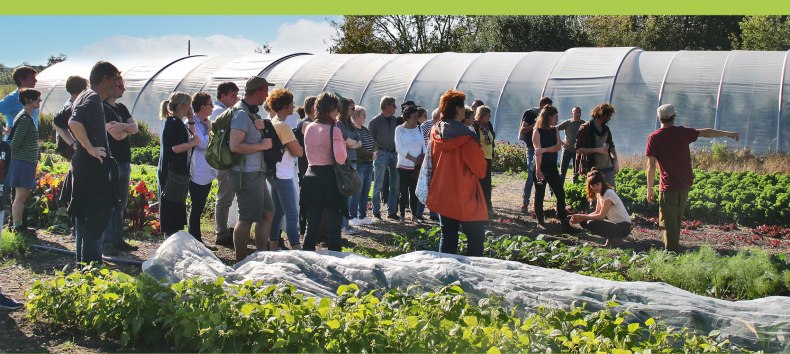 Farm tour in spring, © Lebendiger Landbau