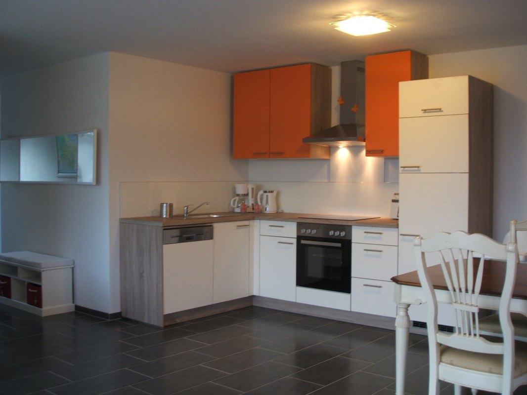 Keuken en eethoek // &copy; Ostseehaus Windbreaker