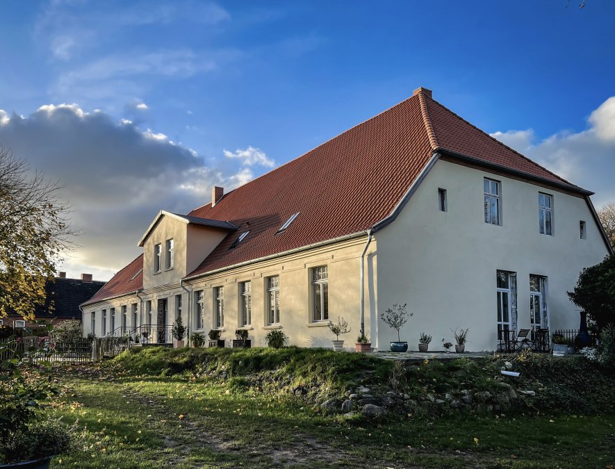 Buitenaanzicht van het landhuis Madsow, © Gutshaus Madsow / Familie Schapp