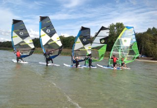 Windsurfing course including equipment in the standing area // &copy; Katamaran- und Surfm&uuml;hle