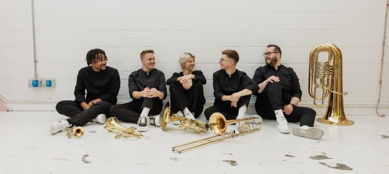 &copy; Oliver Da Costa