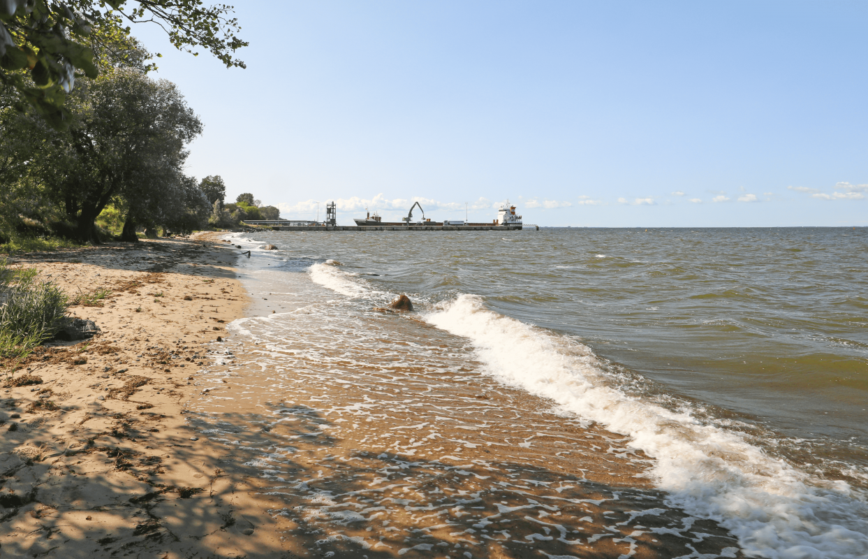 Beautiful sandy beach // &copy; TMV/Gohlke