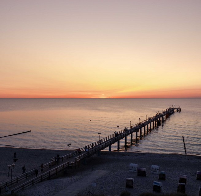 Pier in kuuroord aan de Oostzee Graal-M&uuml;ritz, &copy; Marcus Friedrich // marcusfriedrich.media