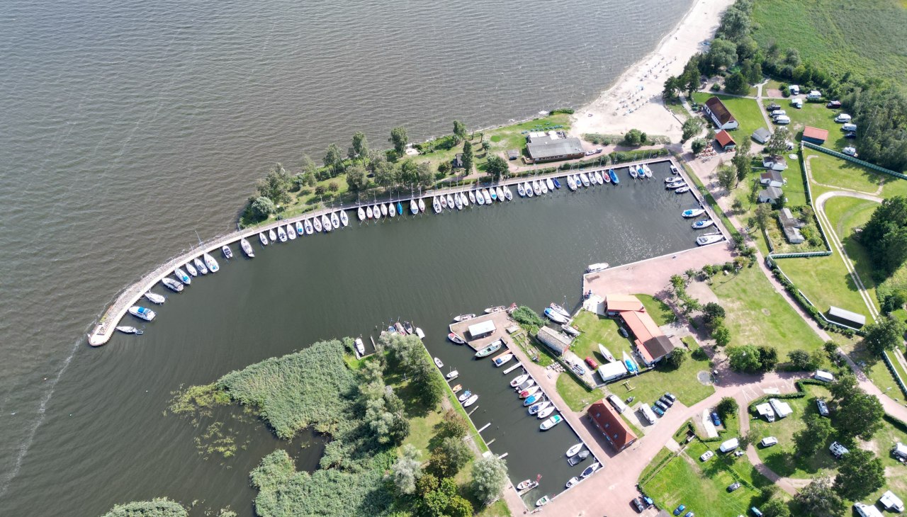 Mönkebude na pierwszym planie, © Tourismusbetrieb Mönkebude