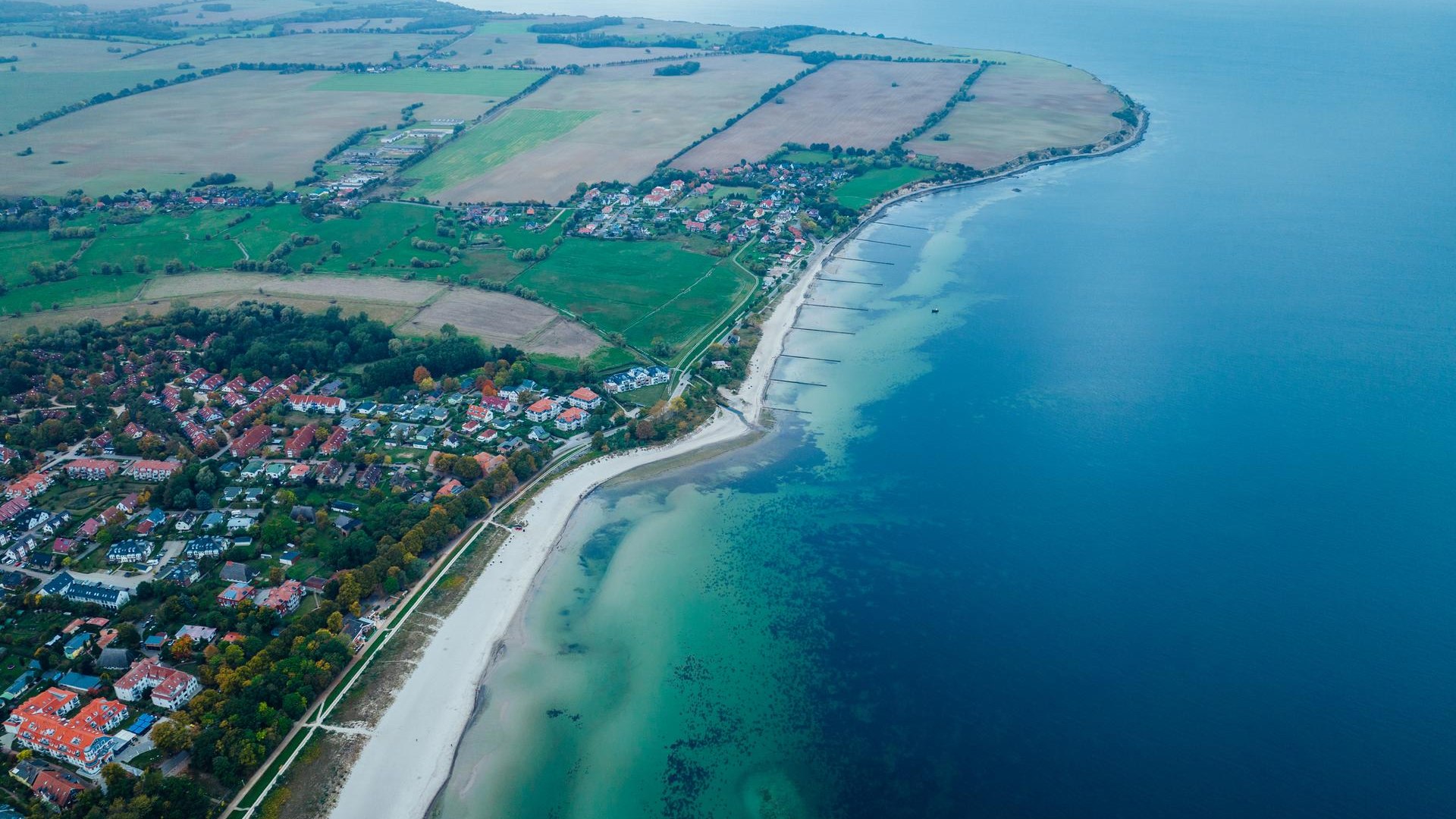 The Baltic Sea coast in Boltenhagen // &copy; MV-T/G&auml;nsicke